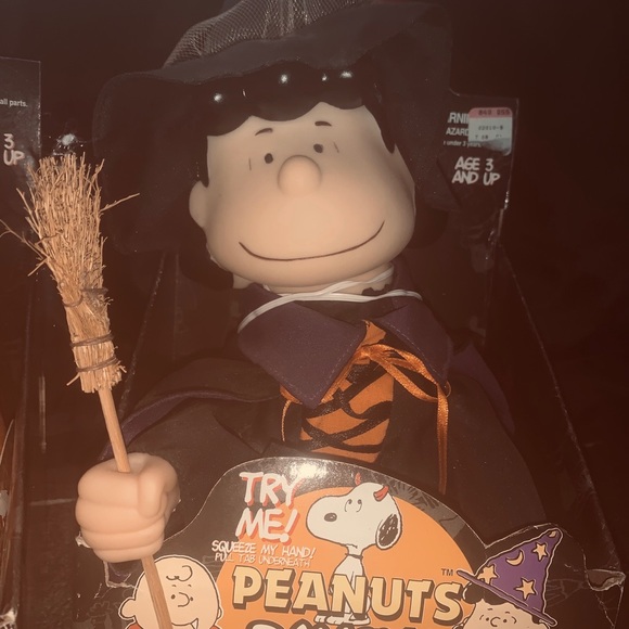 ⬇️PRICE DROP $$👻 Boo Peanuts Dancing Crew 👻 3yr+ - Picture 4 of 5